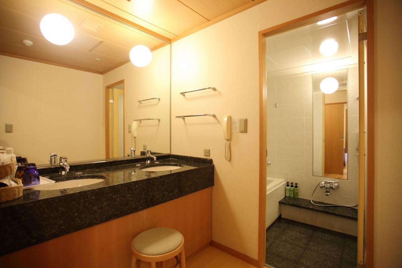 The Celecton Premier Kobe Sanda Hotel Exterior photo