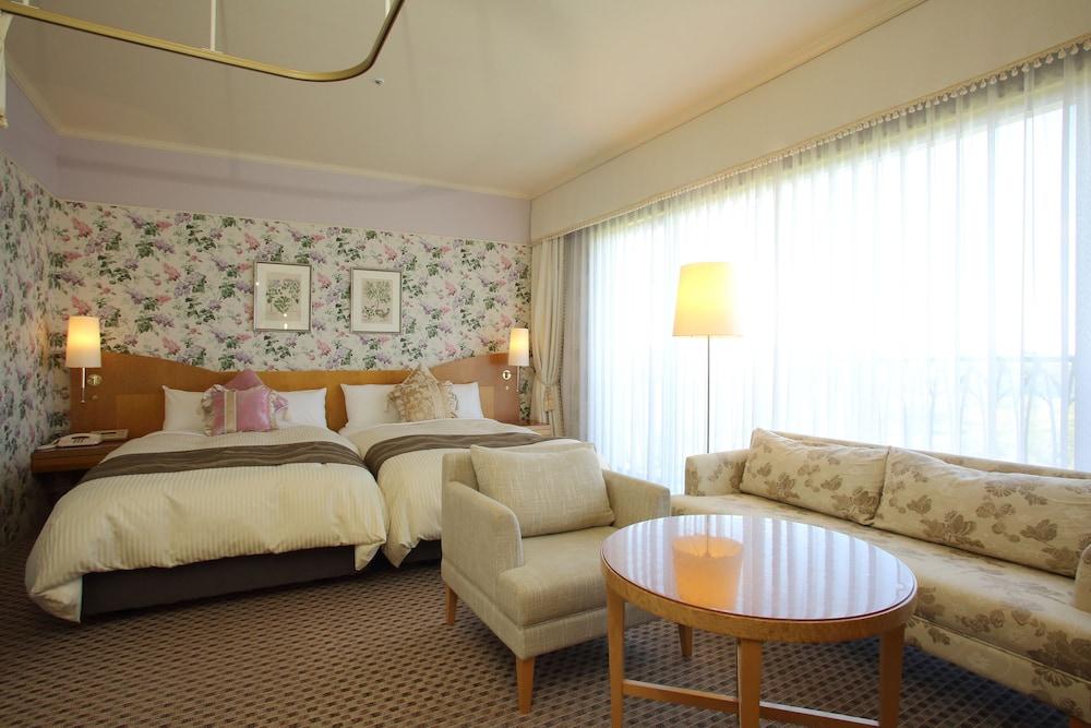 The Celecton Premier Kobe Sanda Hotel Exterior photo